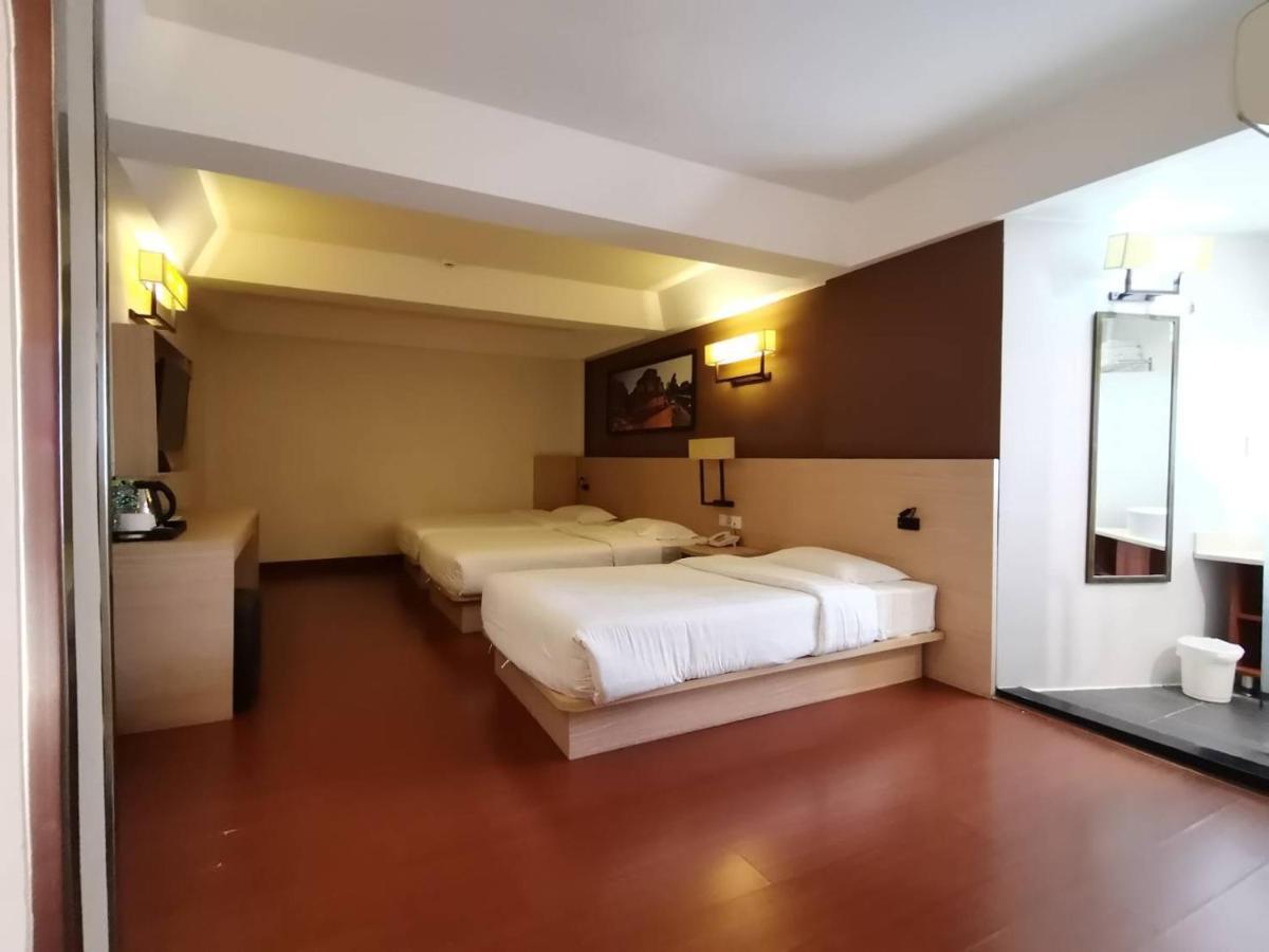 Chiang Roi 7 Days Inn Chiang Mai Exterior photo