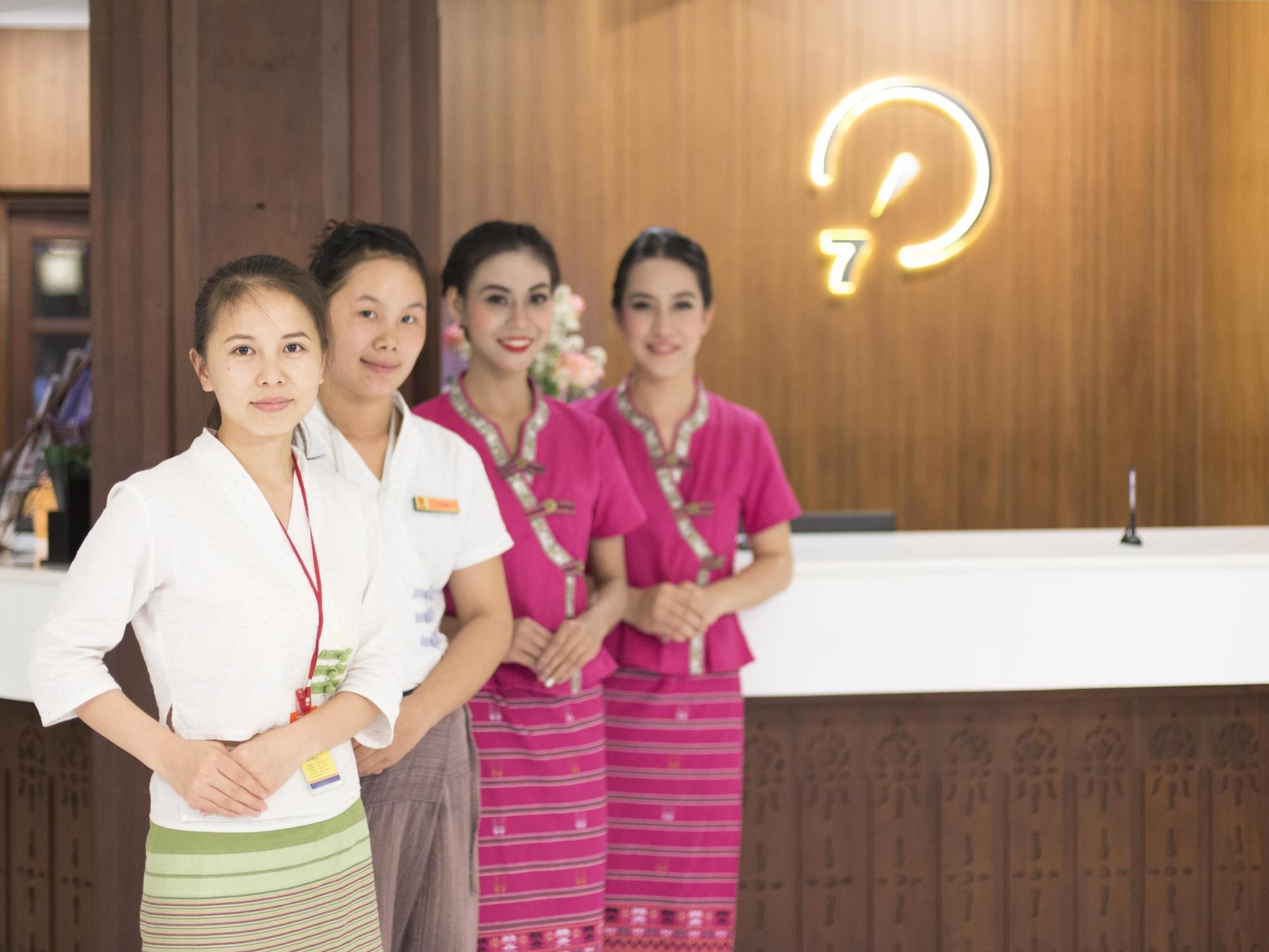 Chiang Roi 7 Days Inn Chiang Mai Exterior photo
