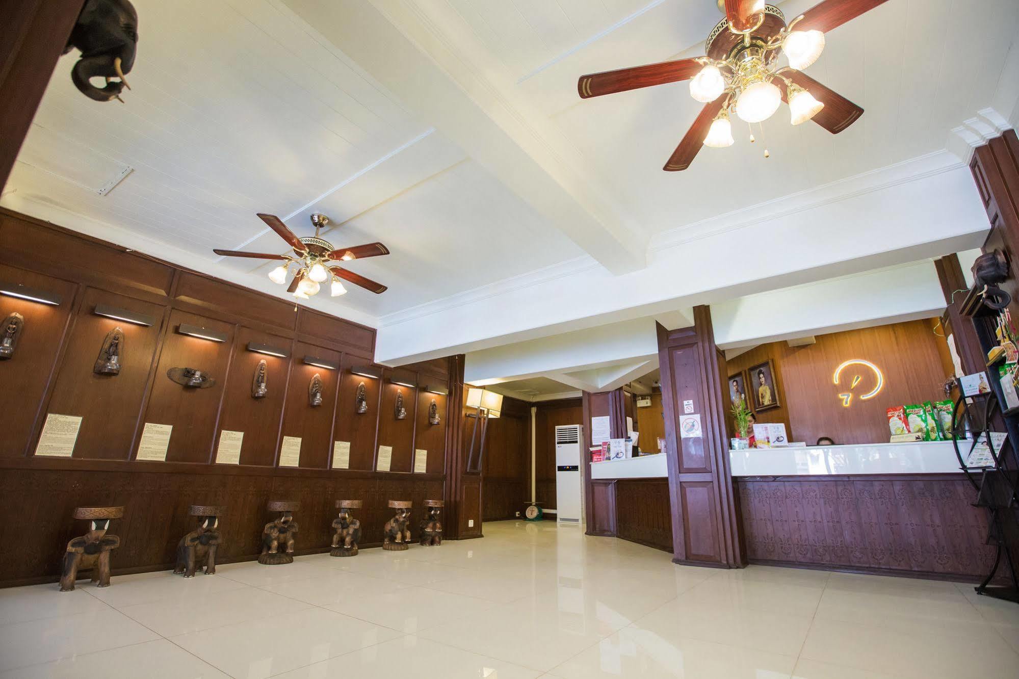 Chiang Roi 7 Days Inn Chiang Mai Exterior photo